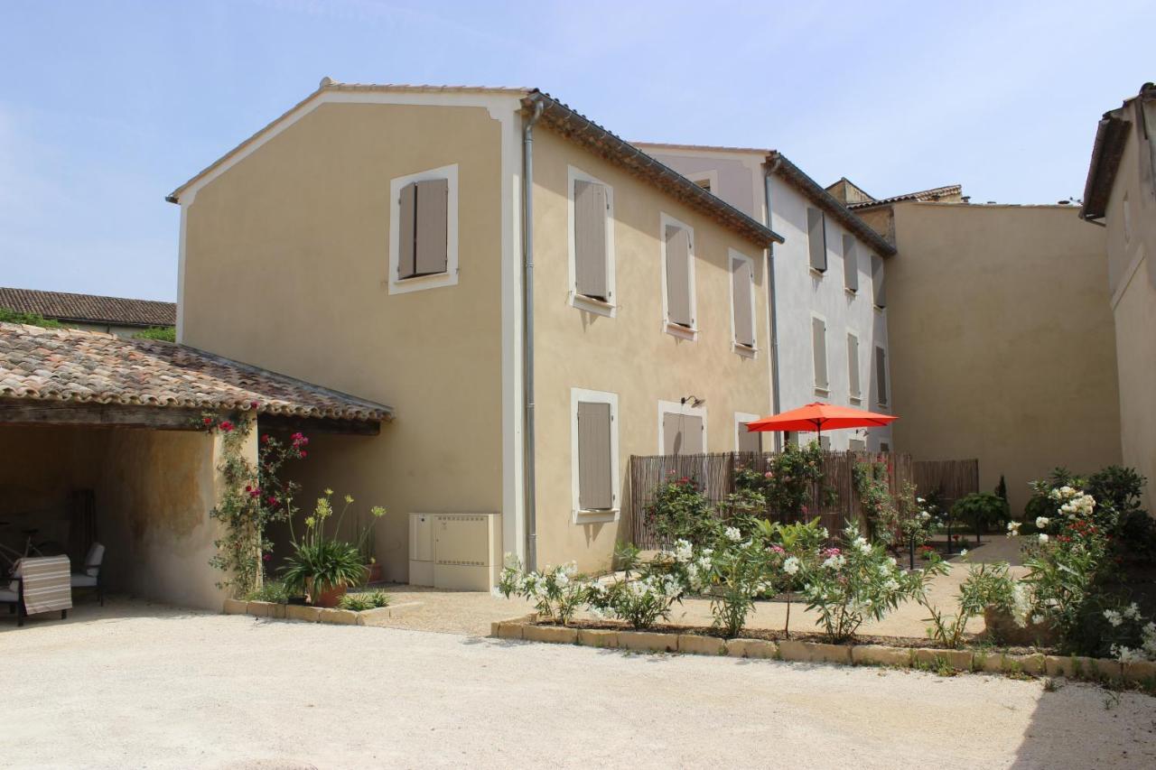 Entre Les Sorgues Ardoise LʼIsle-sur-la-Sorgue Exterior foto